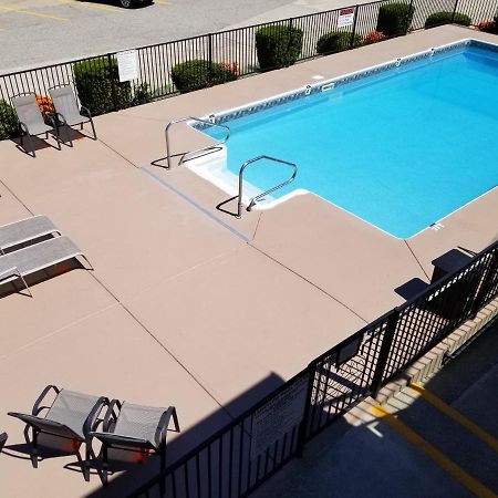 Osoyoos Lakeview Inn & Suites Exteriör bild